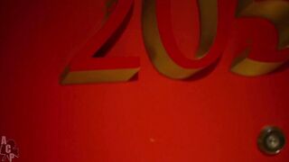 Charms BBW Whore & Gives Her A Big Black Cock In Vegas: A True Story of Slutty Slutty Salesman