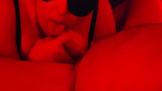 Red Light Vids #4: Watch this BBW's deep throat skills in close-up action with No Audio