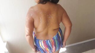 Sexy BBW with big tits and a green eyes gets off in a belly-expanding dance service