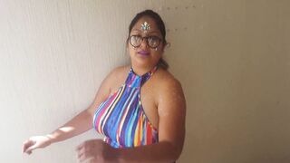 Sexy BBW with big tits and a green eyes gets off in a belly-expanding dance service