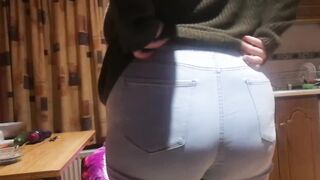 Watch this curvy babe get off on her own and get wild with her huge natural tits - 2 image