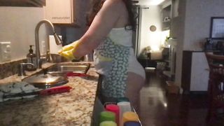MILF POV: Thicc Step Mom Relentlessly Teases by Showing off her Fat Ass - 6 image