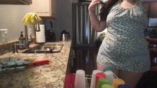 MILF POV: Thicc Step Mom Relentlessly Teases by Showing off her Fat Ass - 8 image