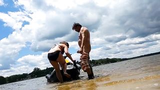 Risky 4th of July public fuck on the jet ski - 10 image