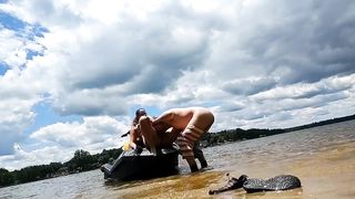 Risky 4th of July public fuck on the jet ski - 11 image