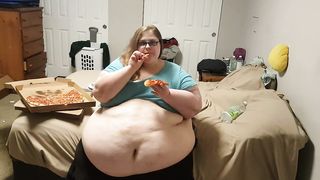 Ssbbw eating pizza - 10 image