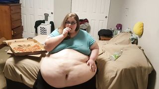 Ssbbw eating pizza - 12 image