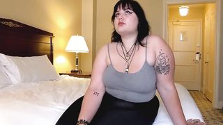 Casting Curvy: brand new 18 yr old squirts in porn audition - 3 image