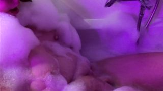 Come into the Tub with me and Fuck me